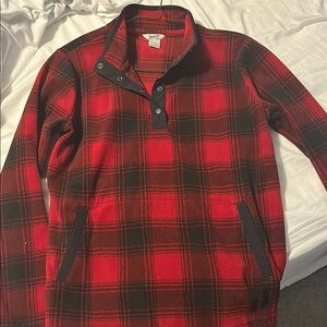 Duluth Trading Co Red and Black Plaid Pullover